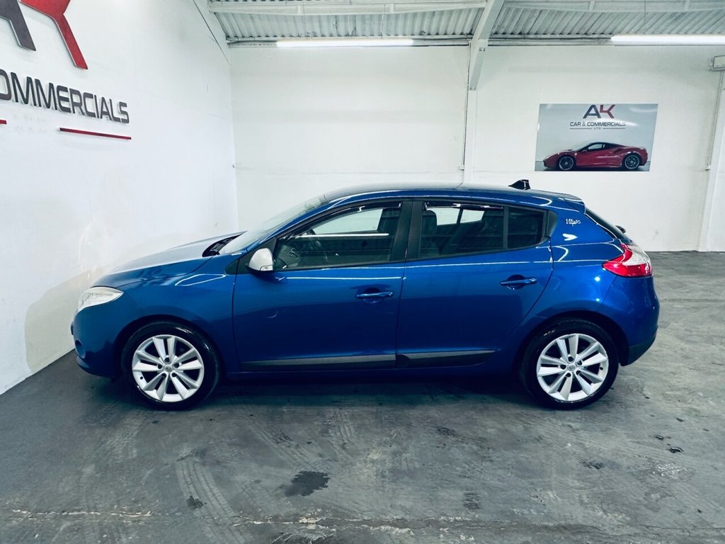 Used Renault Megane 2010 for sale - 77890837: Photo 19