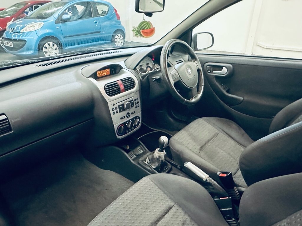Used Vauxhall Corsa 2005 for sale - 77621386: Photo 8