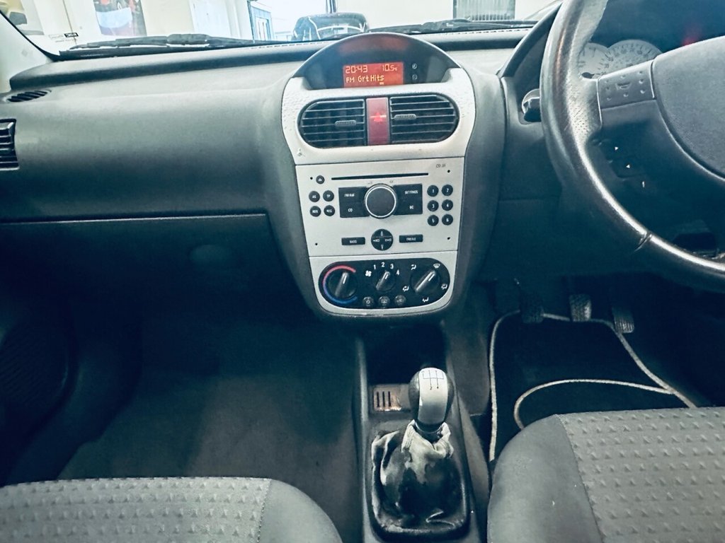 Used Vauxhall Corsa 2005 for sale - 77621386: Photo 9