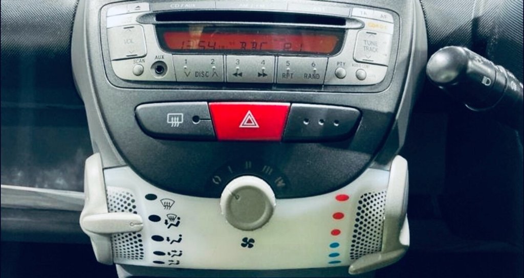 Used Peugeot 107 2009 for sale - 77293227: Photo 5