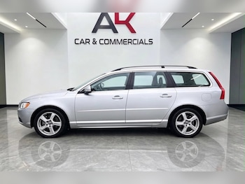 Used Volvo V70 2011 for sale - 79409044: Photo