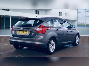 Used Ford Focus 2011 for sale - 76604875: Photo