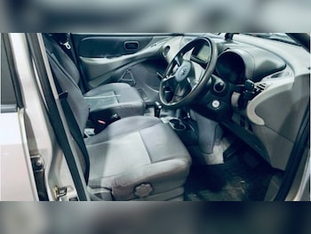 Used Nissan Almera Tino 2004 for sale - 77052635: Photo