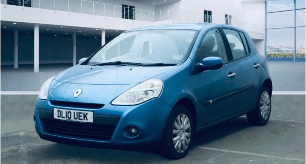 Used Renault Clio 2010 for sale - 77236387: Photo 2