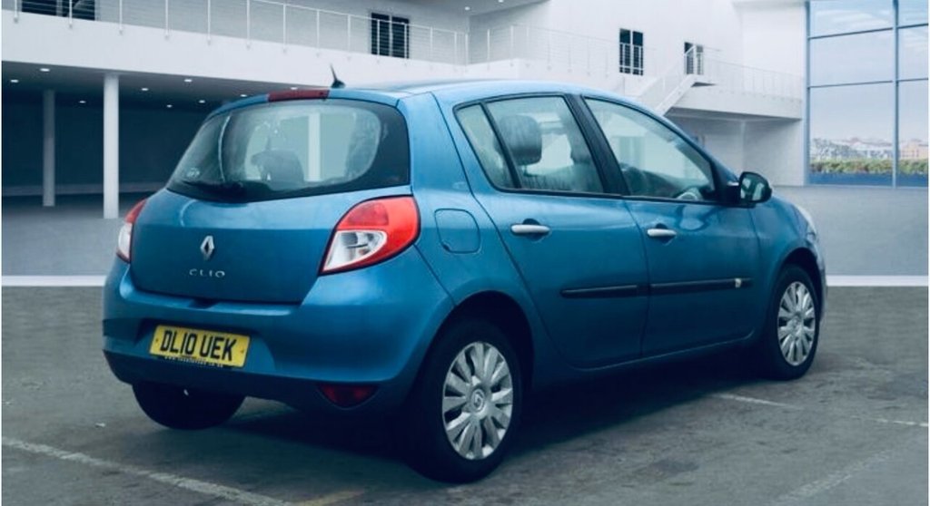 Used Renault Clio 2010 for sale - 77236387: Photo 4
