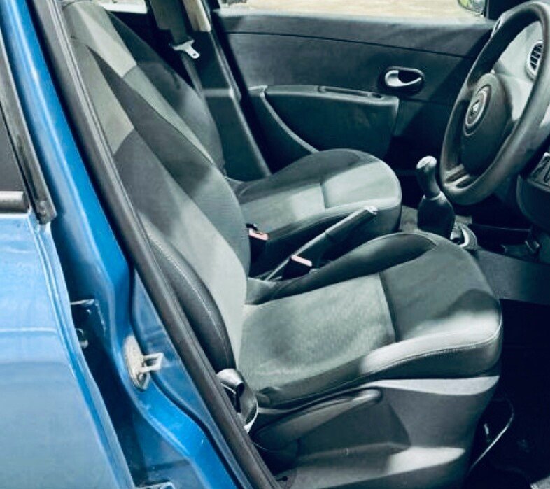 Used Renault Clio 2010 for sale - 77236387: Photo 7