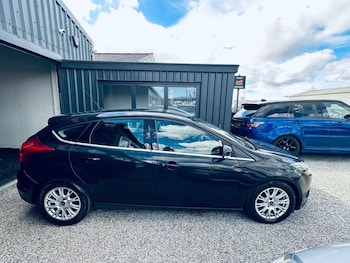 Used Ford Focus 2011 for sale - 78063490: Photo