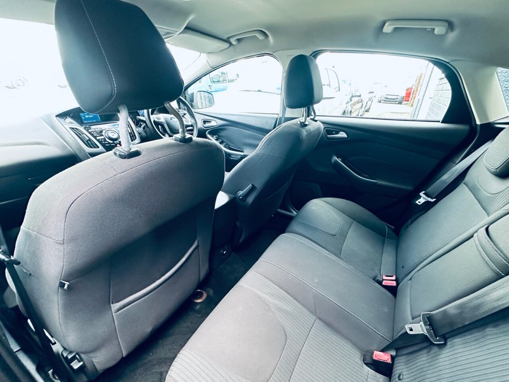 Used Ford Focus 2011 for sale - 78063490: Photo 7