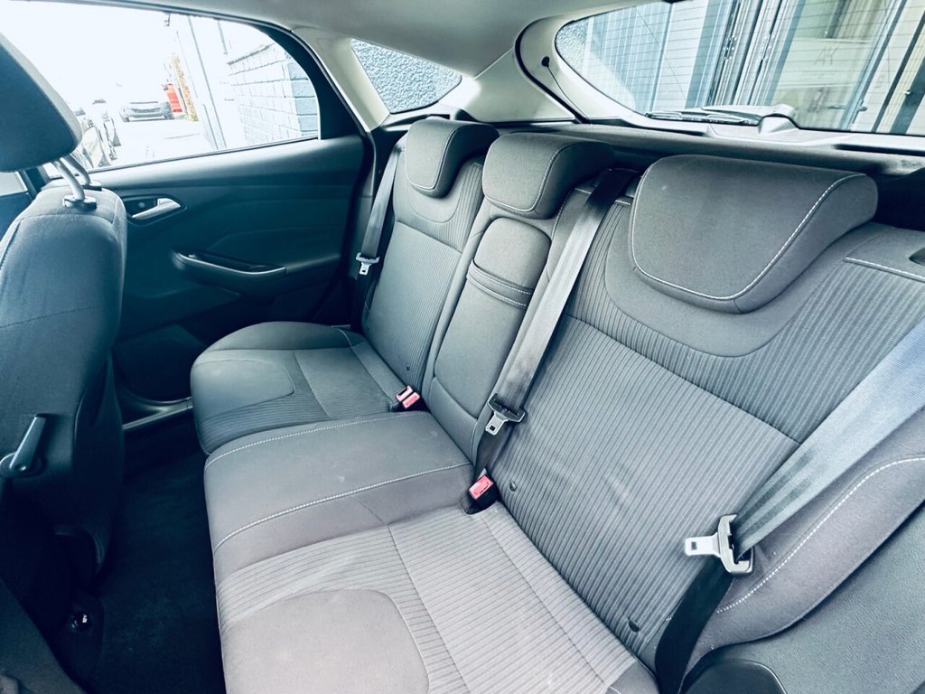 Used Ford Focus 2011 for sale - 78063490: Photo 9