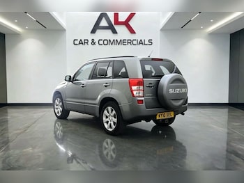 Used Suzuki Grand Vitara 2010 for sale - 79409040: Photo