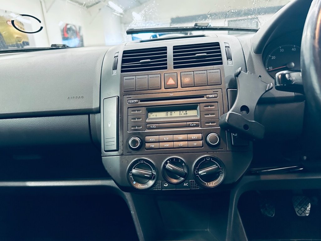 Used Volkswagen Polo 2009 for sale - 77654571: Photo 16