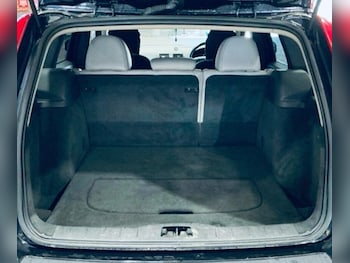 Used Volvo V50 2010 for sale - 79470152: Photo