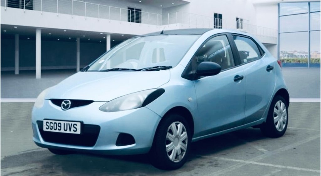 Used Mazda Mazda2 2009 for sale - 77236380: Photo 2