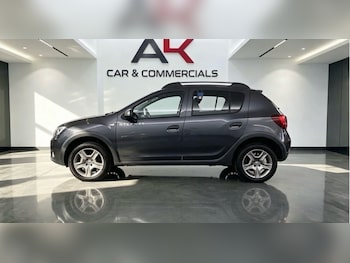Used Dacia Sandero Stepway 2017 for sale - 79543524: Photo