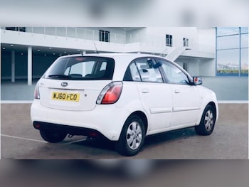 Used Kia Rio 2010 for sale - 77080440: Photo