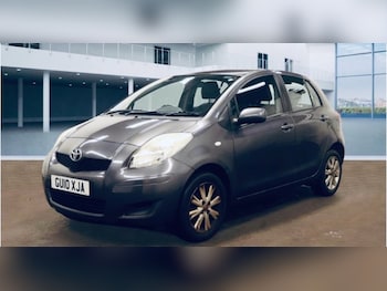 Used Toyota Yaris 2010 for sale - 76605195: Photo