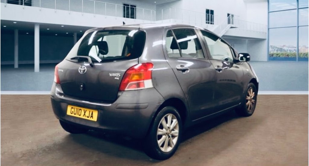 Used Toyota Yaris 2010 for sale - 76605195: Photo 3