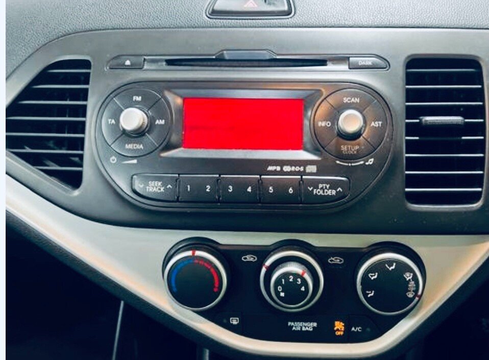 Used Kia Picanto 2013 for sale - 76670632: Photo 9