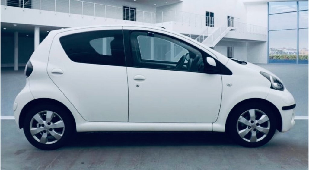 Used Toyota AYGO 2012 for sale - 76604607: Photo 6