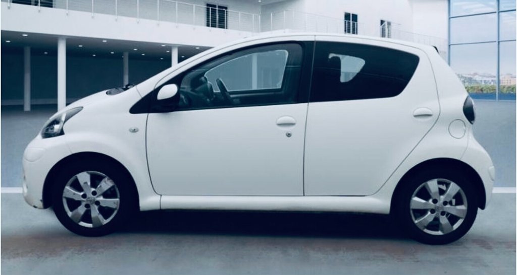 Used Toyota AYGO 2012 for sale - 76604607: Photo 8