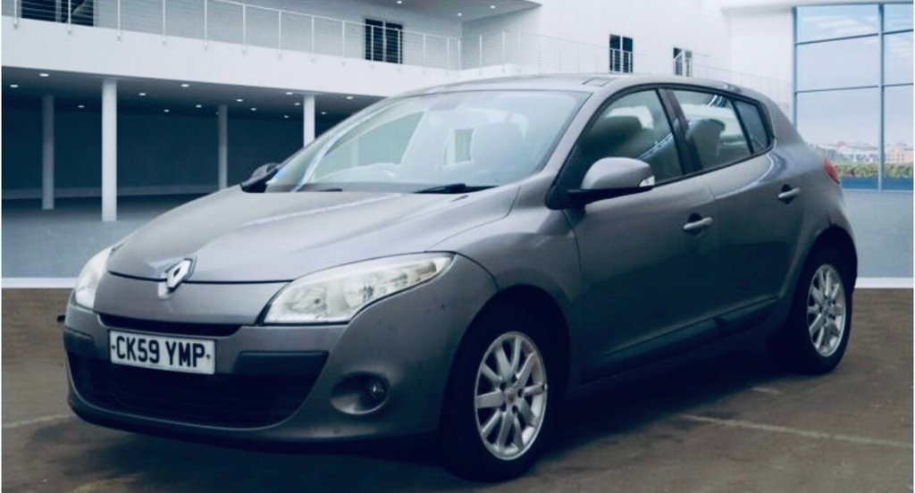 Used Renault Megane 2009 for sale - 76604905: Photo 2