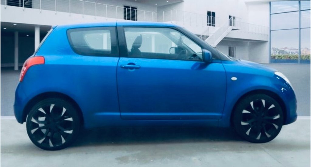 Used Suzuki Swift 2010 for sale - 77685397: Photo 4