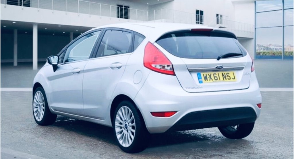 Used Ford Fiesta 2012 for sale - 76670634: Photo 2