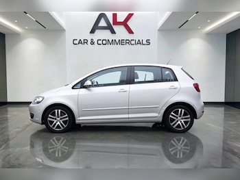 Used Volkswagen Golf Plus 2010 for sale - 79345154: Photo