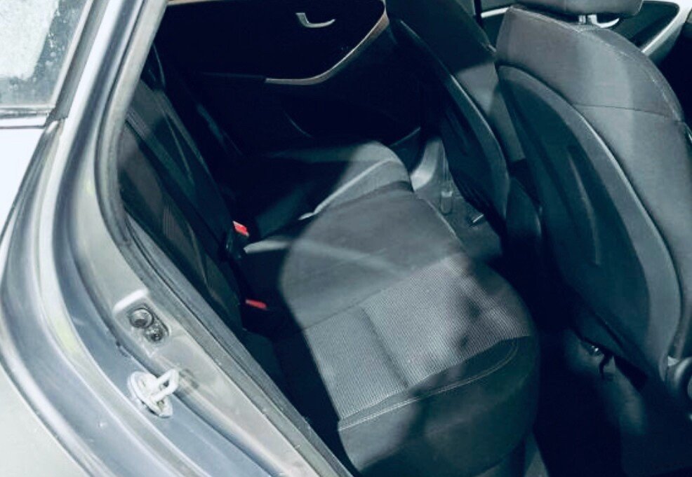 Used Hyundai i30 2012 for sale - 77052649: Photo 2