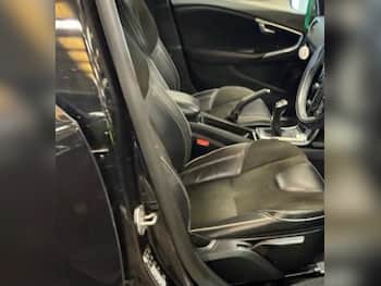 Used Volvo V40 2015 for sale - 79647927: Photo