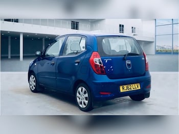 Used Hyundai i10 2012 for sale - 76604735: Photo