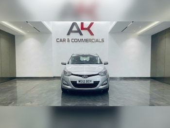 Used Hyundai i20 2012 for sale - 78468608: Photo