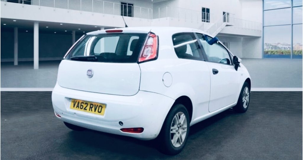 Used Fiat Punto 2013 for sale - 76937446: Photo 3