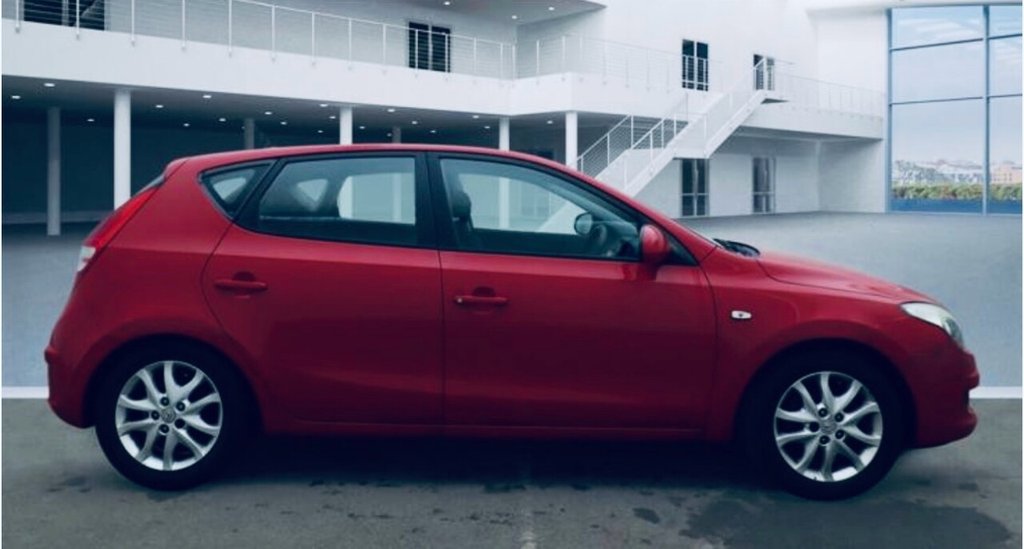 Used Hyundai i30 2010 for sale - 77397325: Photo 5