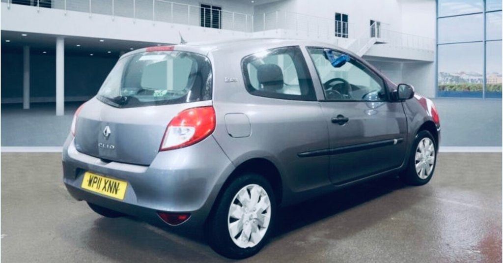 Used Renault Clio 2011 for sale - 77052640: Photo 3