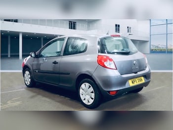 Used Renault Clio 2011 for sale - 77052640: Photo