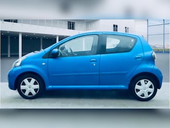 Used Toyota AYGO 2009 for sale - 76604737: Photo