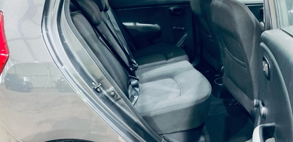 Used Hyundai i10 2012 for sale - 76724904: Photo 8