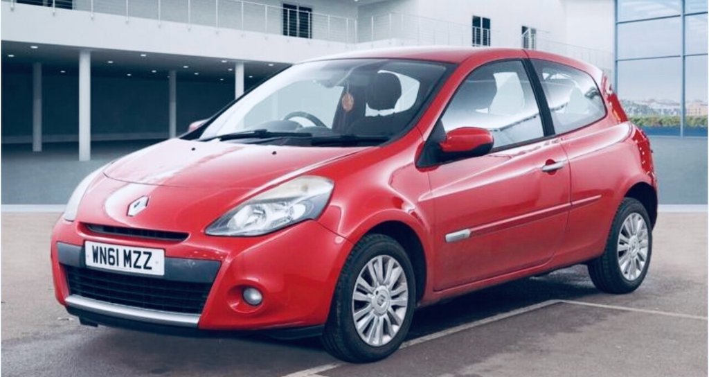 Used Renault Clio 2011 for sale - 77685391: Photo 2