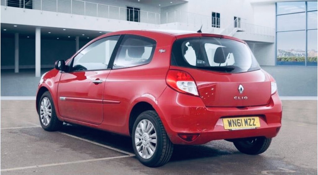 Used Renault Clio 2011 for sale - 77685391: Photo 3