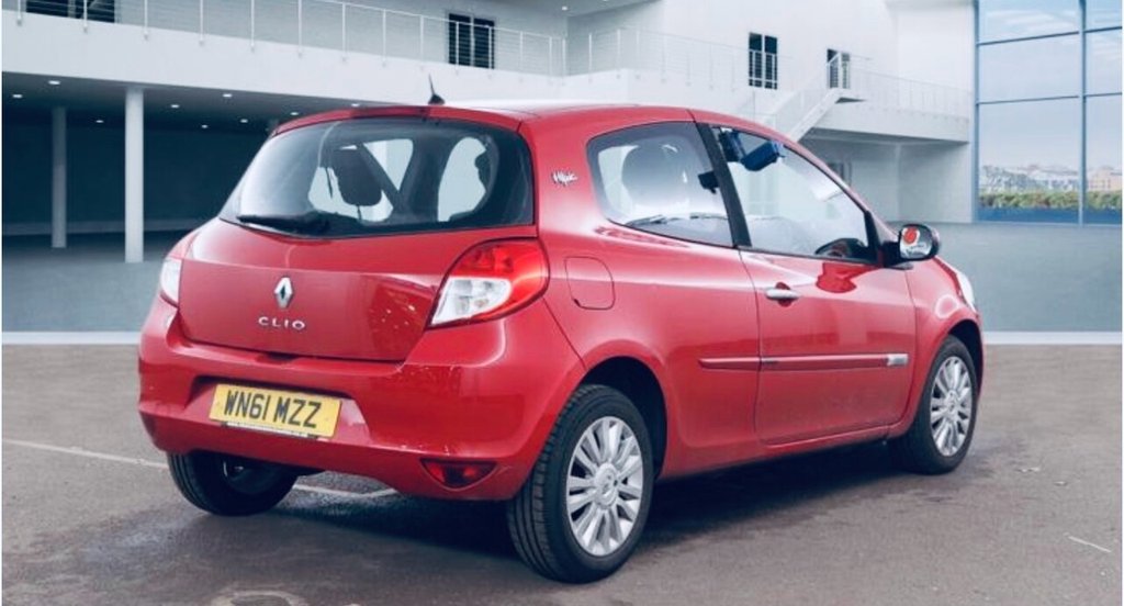 Used Renault Clio 2011 for sale - 77685391: Photo 4