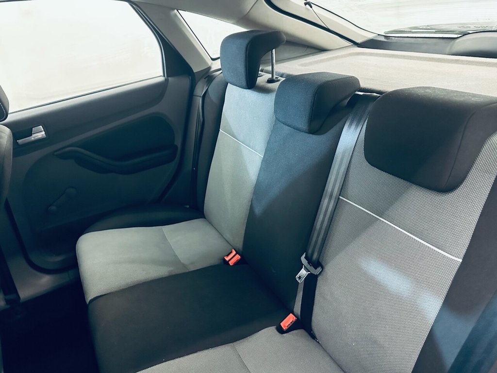 Used Ford Focus 2011 for sale - 76751133: Photo 11