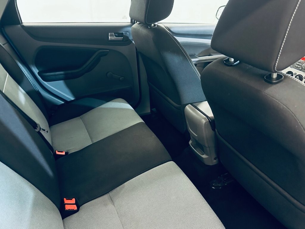 Used Ford Focus 2011 for sale - 76751133: Photo 13