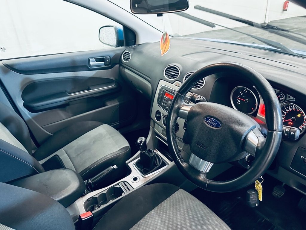 Used Ford Focus 2011 for sale - 76751133: Photo 15