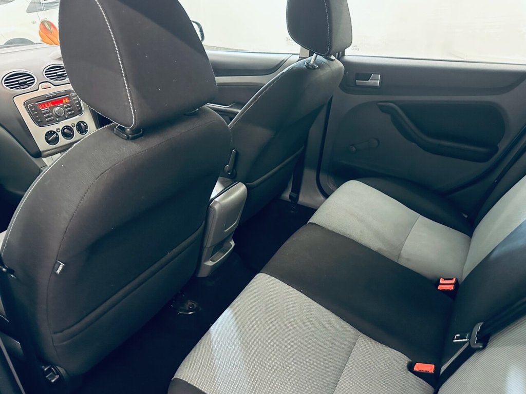 Used Ford Focus 2011 for sale - 76751133: Photo 9
