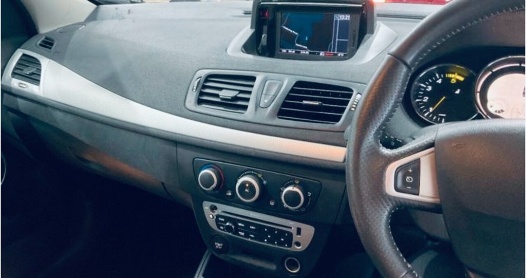 Used Renault Megane 2012 for sale - 77052637: Photo 6