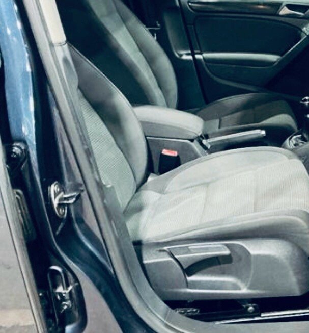 Used Volkswagen Golf 2010 for sale - 78063455: Photo 9