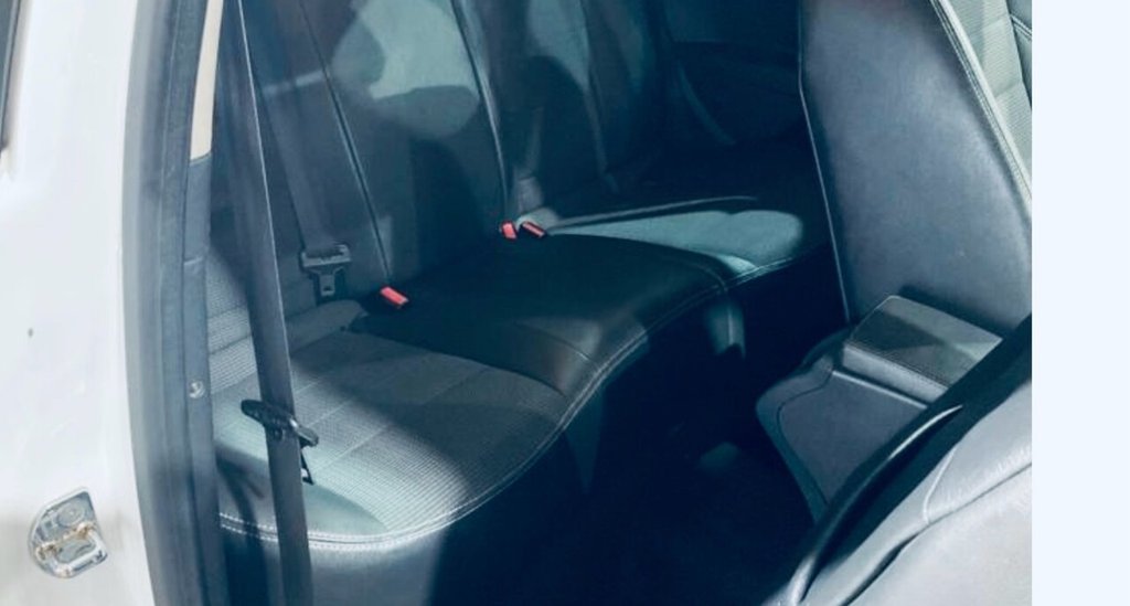 Used Renault Megane 2011 for sale - 76937444: Photo 4