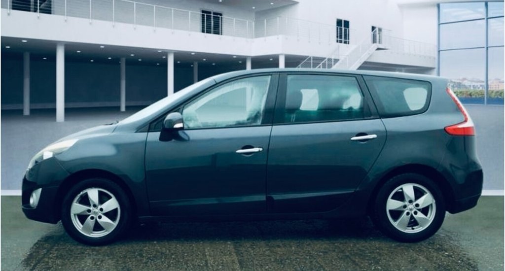 Used Renault Grand Scenic 2011 for sale - 77302338: Photo 3