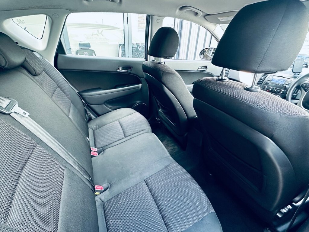 Used Hyundai i30 2009 for sale - 78063493: Photo 10